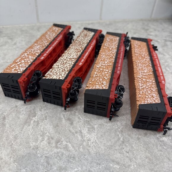 Tyco HO #4365 The Southern Railway Flat Car Bulkhead w Pulpwood Load Lot of 4 - Picture 6 of 7